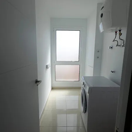 Residencial Amber Iii - Centrico, Amplio Y Comodo * Vecindario (Gran Canaria)